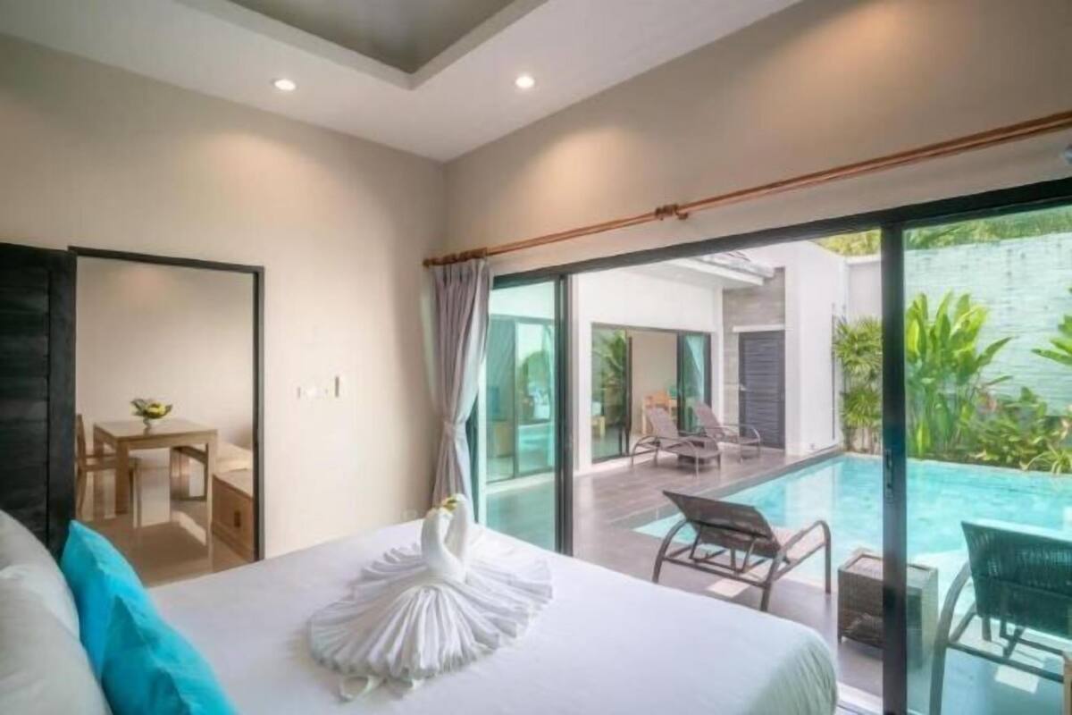 3 bedrooms, minibar, in-room safe, individually decorated