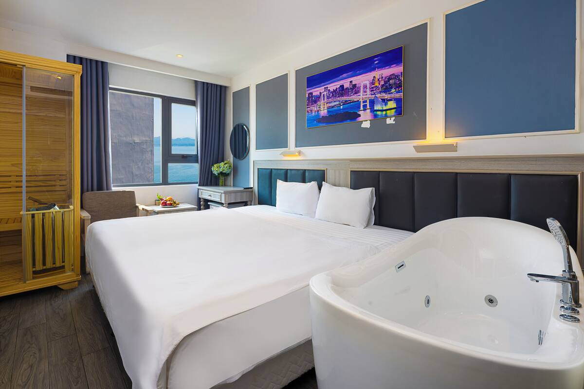 Deluxe Double or Twin Room, City View | Premium bedding, down duvets, pillow-top beds, minibar