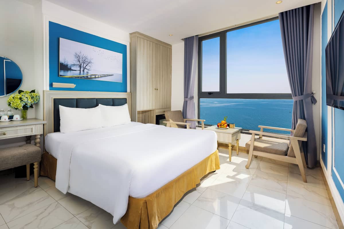 Suite, baignoire, vue océan