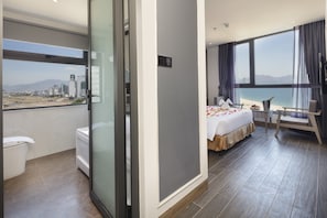 奢華雙人房, 海景 | 浴室 | 免費盥洗用品、吹風機、拖鞋、坐浴桶