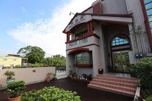 Front of property - Hakka Inherited Host (Hengshan)