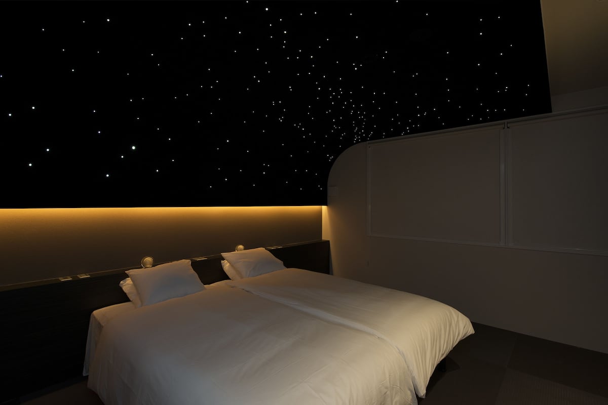 Zimmer (NIMON1,KAI) | 1 Schlafzimmer, individuell dekoriert, Bügeleisen/Bügelbrett