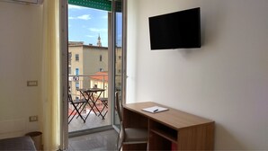 Comfort Double Room, Balcony, City View | Room amenity - Vitruvio Home (Pompei)