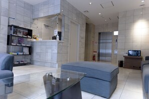 Reception - ELE hotel Ginza East (Tokyo)