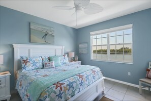 3 slaapkamers, een strijkplank/strijkijzer, gratis wifi, beddengoed