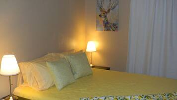 2 chambres, fer et planche Ă repasser, Wi-Fi, draps fournis