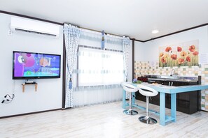 Individually decorated, individually furnished, free WiFi