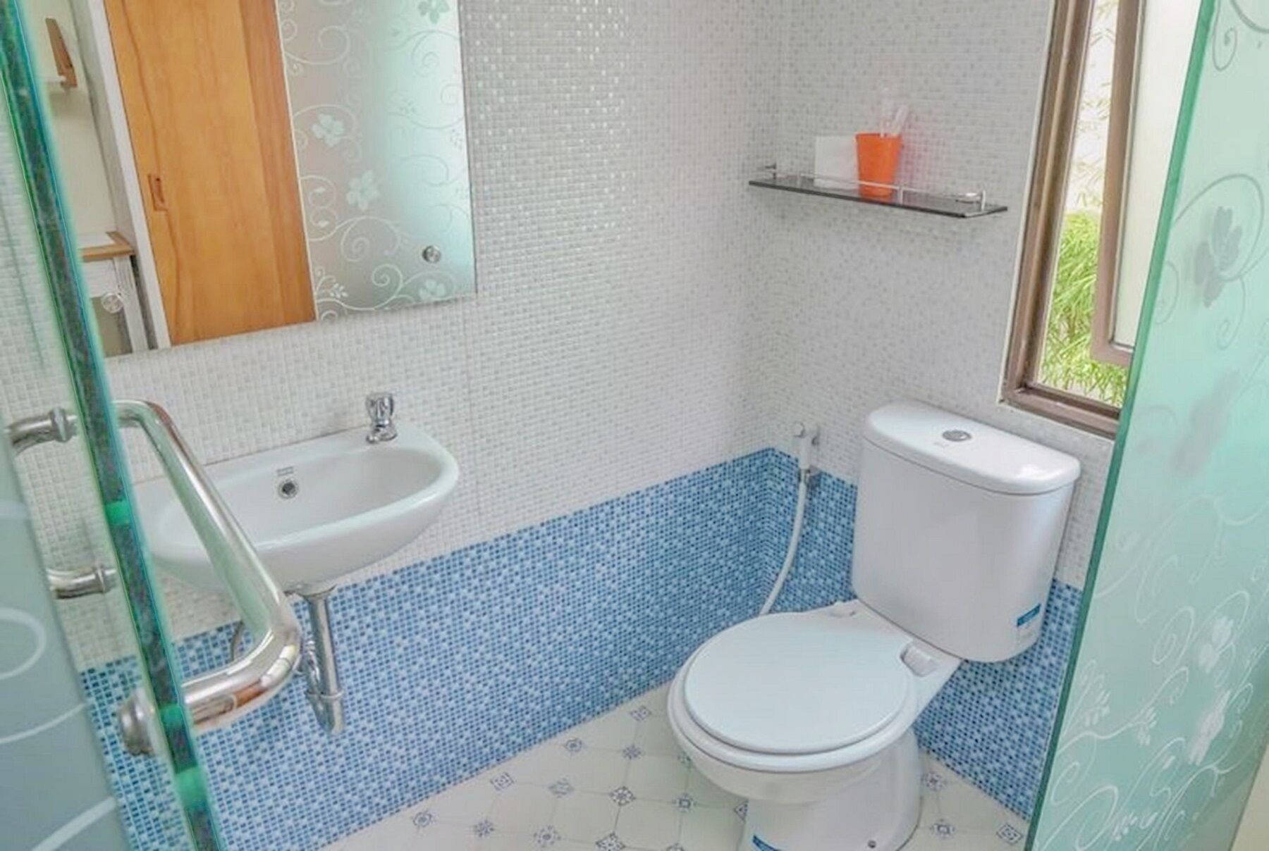 Foto - Urbanest Inn House Slipi