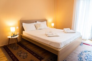 City Apartment | 4 bedrooms, iron/ironing board, free WiFi - Zennova 5 Antigonidon Sq (Thessaloniki)