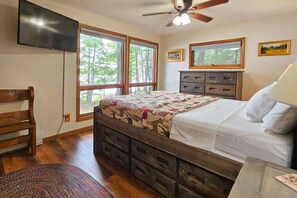 2 soverom, strykejern/-brett, internettilgang og sengetøy