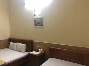Superior Double Room | Desk, blackout drapes, soundproofing, free WiFi