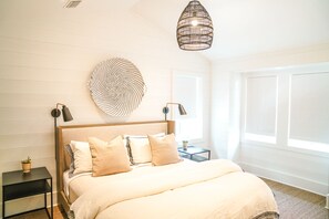 2 habitaciones, tabla de planchar con plancha y cuna de viaje 
