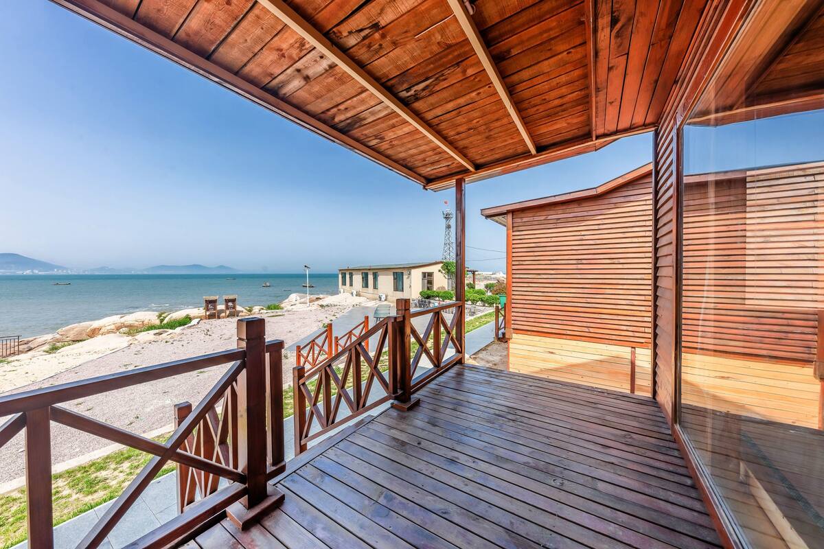 Deluxe Chalet (Mainland Chinese Citizen Only) | 1 bedroom, blackout drapes, free WiFi, bed sheets