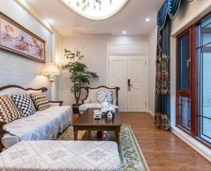 Premier Suite | Living room