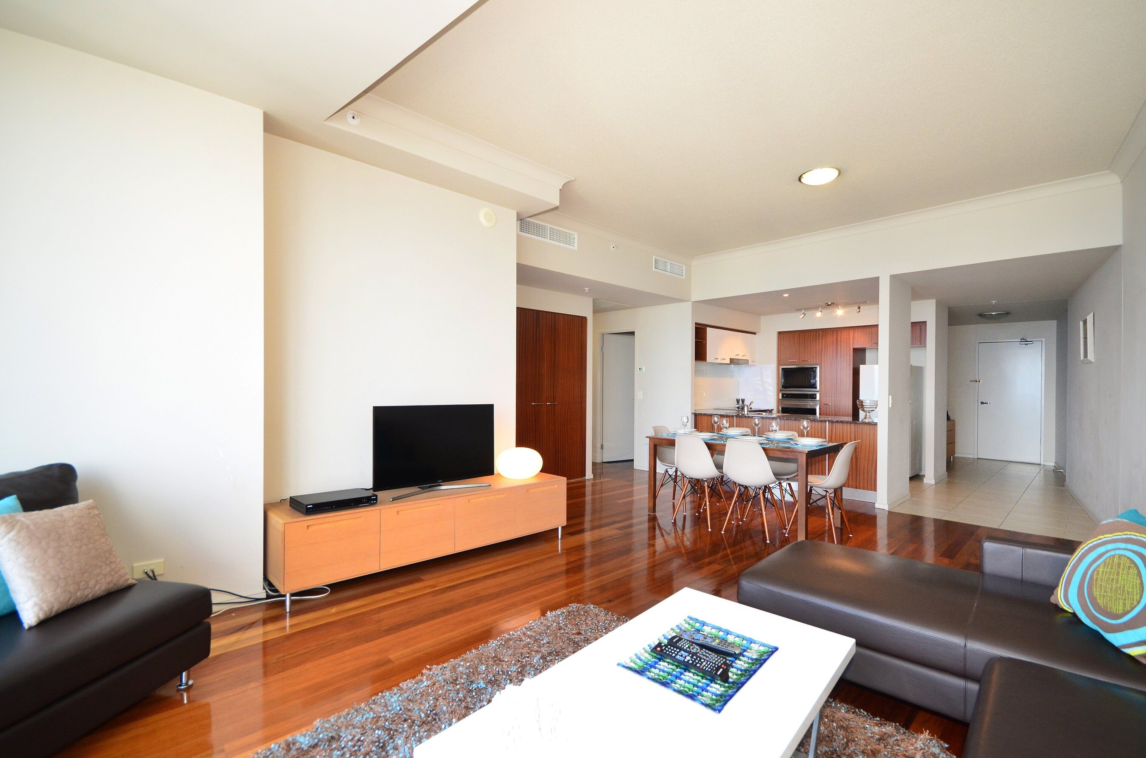 Apartment 2364 is perfectly suited for a small family or two couples — image 2