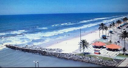 SUURI Talo 100 metrin päässä merestä. 11-9. 3311. 5293