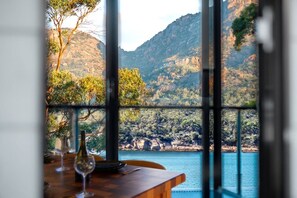 Dining - Dock of the Bay (Coles Bay)
