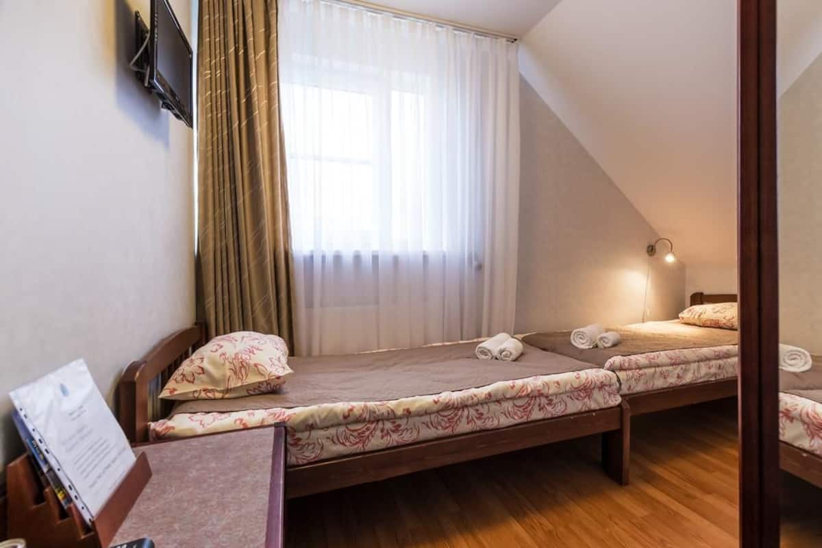 1 bedroom, soundproofing, iron/ironing board, rollaway beds
