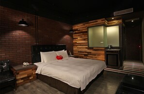 ห้องพักตกแต่งอย่างมีเอกลักษณ์, ตกแต่งพิเศษโดยเฉพาะ, โต๊ะทำงาน, Wi-Fi ฟรี