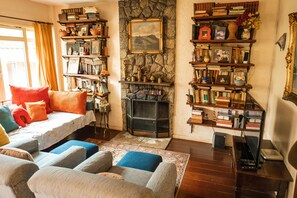 TV, fireplace - Araras, peace and tranquility (Araras)