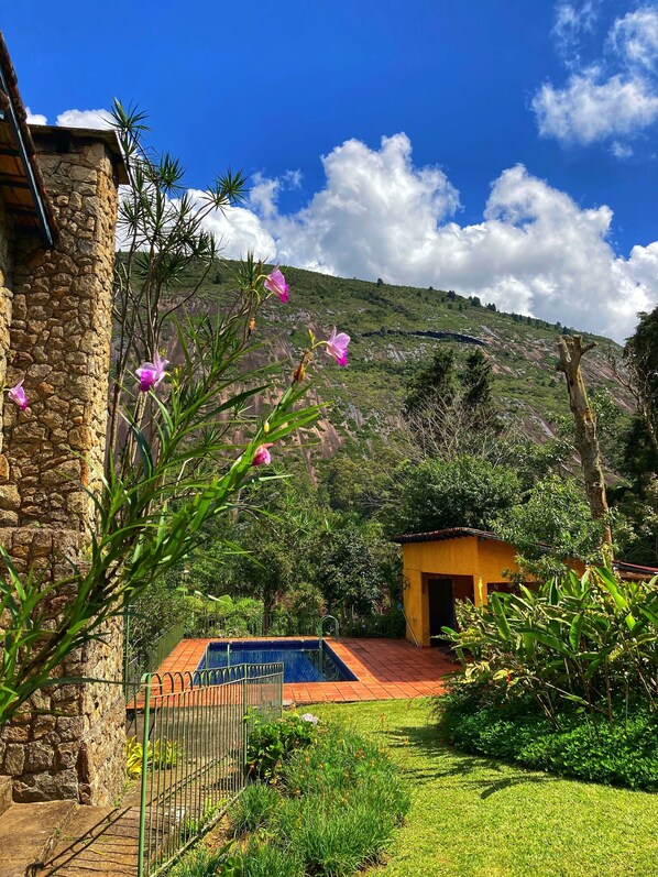 Outdoor pool - Araras, peace and tranquility (Araras)