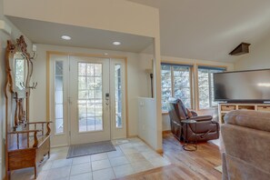 House, 3 Bedrooms | Living area | TV