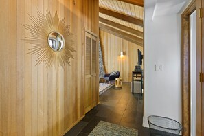 House, 3 Bedrooms | Interior - 2 Pioneer Home features Brand New Hot Tub and Bikes to Explore Sunriver by RedAwning (Bend)