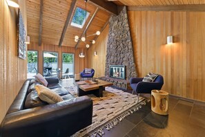 House, 3 Bedrooms | Living area | TV - 2 Pioneer Home features Brand New Hot Tub and Bikes to Explore Sunriver by RedAwning (Bend)