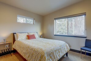 2 chambres, fer et planche à repasser, Wi-Fi gratuit, draps fournis