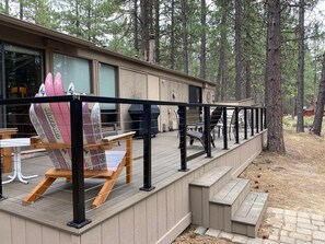 House, 4 Bedrooms | Terrace/patio - 11 Pine Mt Family Home with Game Room, Hot Tub, and BBQ on the Deck by RedAwning (Bend)