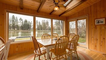 House, 2 Bedrooms | Dining