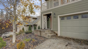 House, 3 Bedrooms | Exterior
