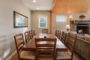 Maison, 5 chambres | Restauration