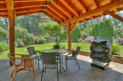 Living Color 2 Bedroom Home by RedAwning