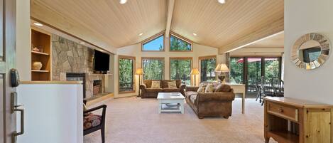 House, 3 Bedrooms | Living area