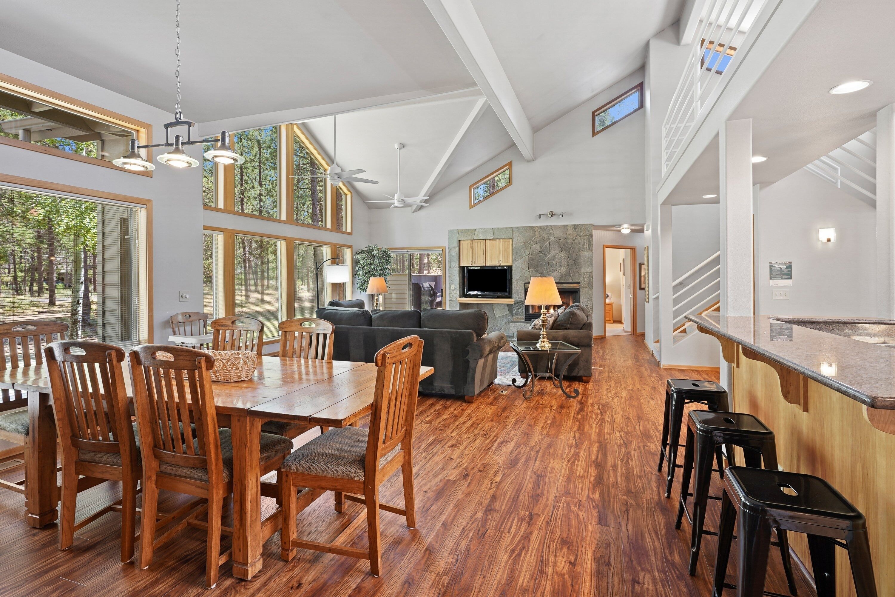 House, 5 Bedrooms | Interior