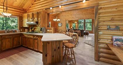 3 Blue Grouse 5 Bedroom Home by RedAwning
