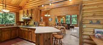 3 Blue Grouse 5 Bedroom Home by RedAwning