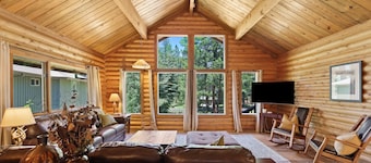 3 Blue Grouse 5 Bedroom Home by RedAwning