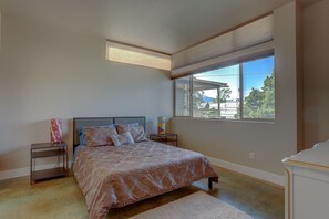 Casa, 3 quartos | 3 quartos, ferros/tábuas de passar roupa, Wi-Fi de cortesia