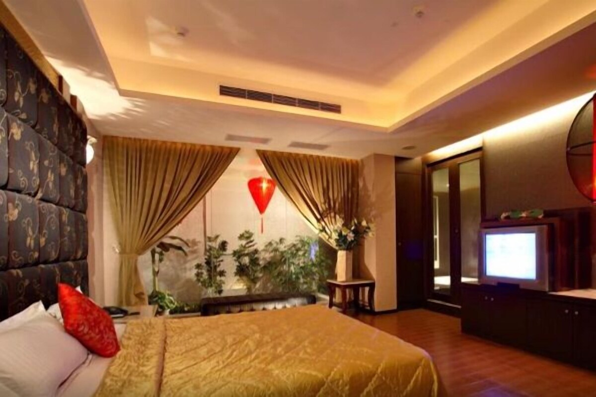 ห้องพักตกแต่งอย่างมีเอกลักษณ์, ตกแต่งพิเศษโดยเฉพาะ, โต๊ะทำงาน