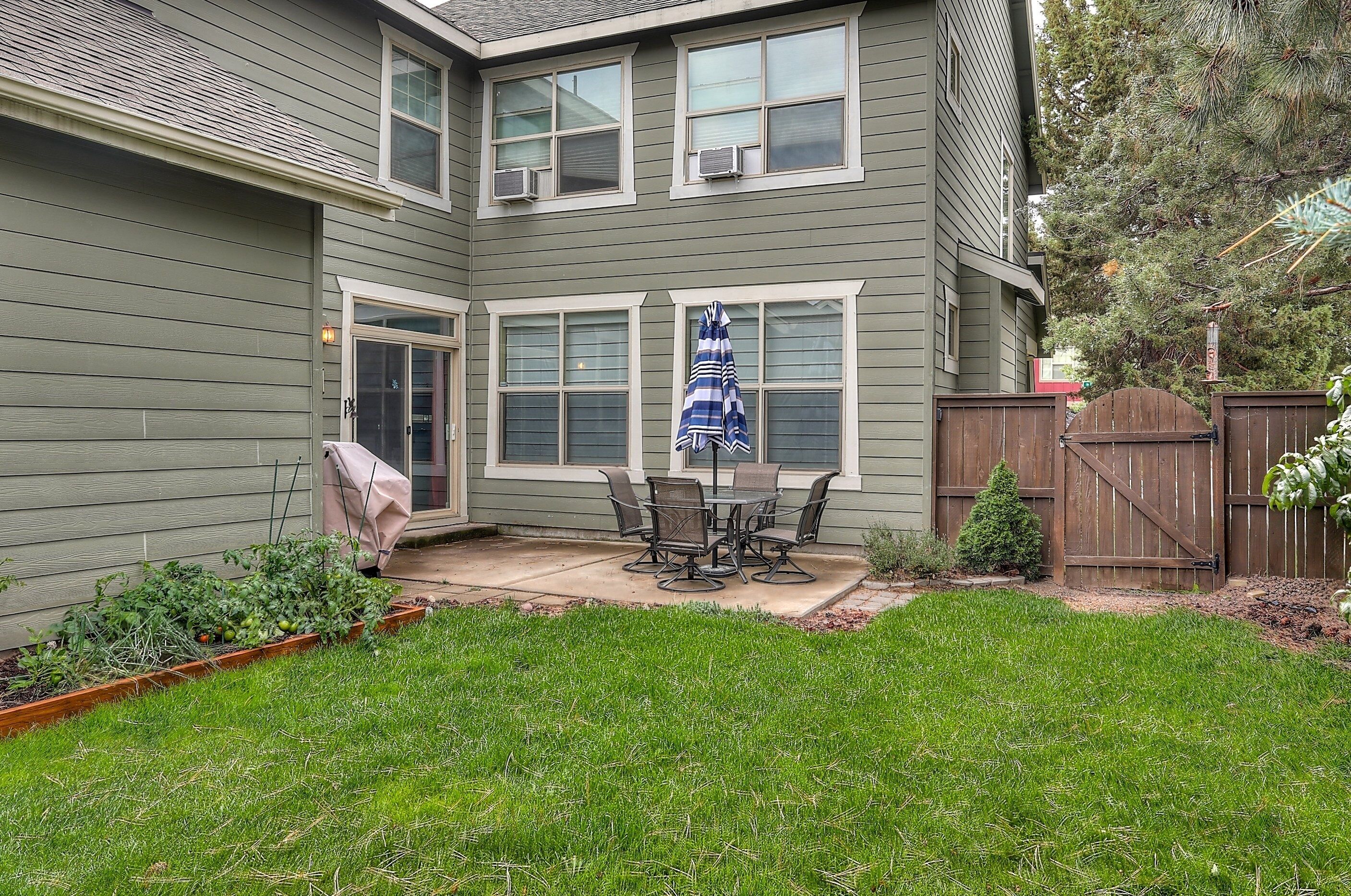 House, 3 Bedrooms | Outdoor dining