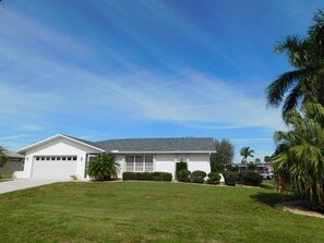 Unclassified image, 5 of 28, button - That One Particular Harbor - Gulf Access Pool Home  3/2 (Cape Coral)