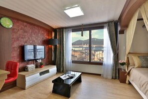 Studio | Free WiFi - Illua Pension (Tongyeong)