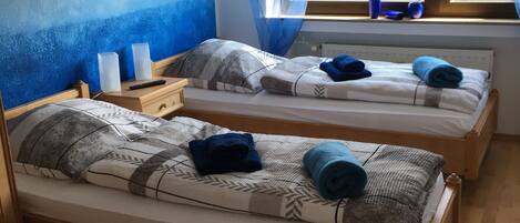 3 bedrooms, iron/ironing board, free WiFi, bed sheets