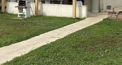 Large gite sleeps 11 people