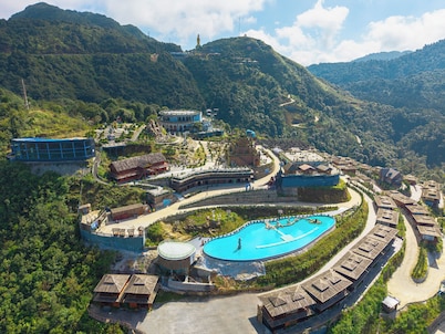 Heaven Gate Hotel O Quy Ho