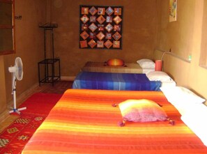 Standard Quadruple Room | Blackout drapes, soundproofing, iron/ironing board - Muxu Berbere Auberge (Ferkla El Oulia)
