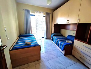 3 bedrooms, iron/ironing board, travel cot, free WiFi