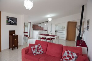 Smart TV, books, stereo - Bed and Breakfast Via del Mare, Costa dei Trabocchi (Lanciano)